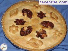 Pie with cherries and apples