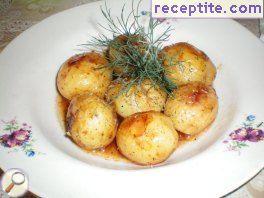 Potatoes with sweet and sour sauce