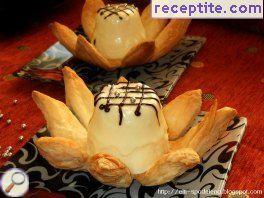 Festive dessert Lotus