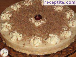 Layered cake with yogurt and gelatin Layered cake with yogurt and gelatin
