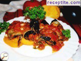 Fried eggplant with tomato sauce