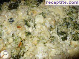 Broccoli with cream and parmesan Broccoli with cream and parmesan