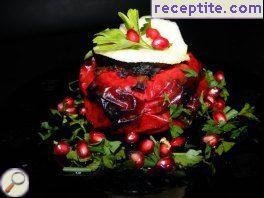 Stuffed bell peppers with minced meat in foil
