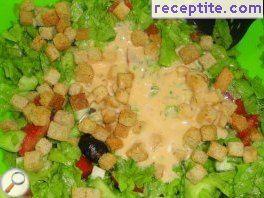 Rich salad with French dressing