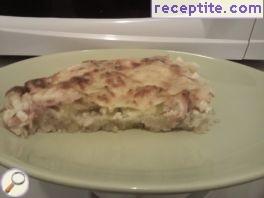 Savory pie with ham and cheese