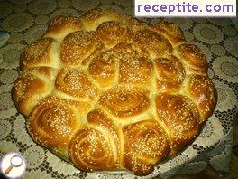 Pita with sesame Pita with sesame