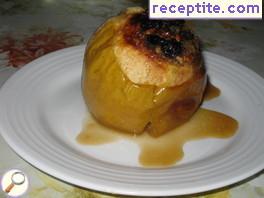 Stuffed apples with honey