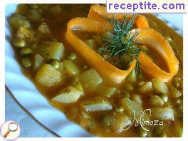 Stew with zucchini, potatoes and peas