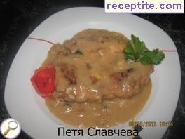 Chops in breading mushroom and mushroom sauce