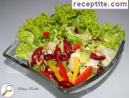 Salad with tuna and red beans