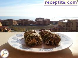 Spinach balls in sesame