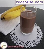 Cocoa-banana smoothie