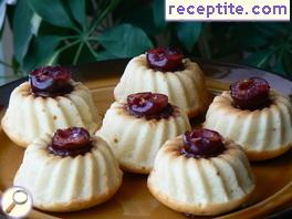 Muffins with cherry filling