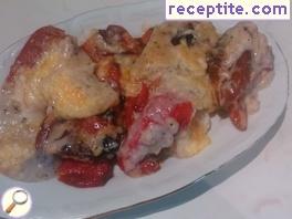 Fried peppers with sauce in the oven