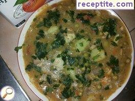 Peas with chicken and vegetables