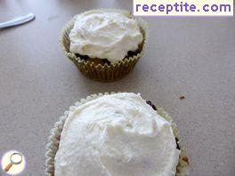 Muffins with chocolate and walnuts Muffins with chocolate and walnuts