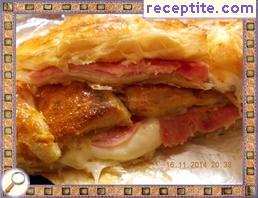 Sandwich with puff pastry