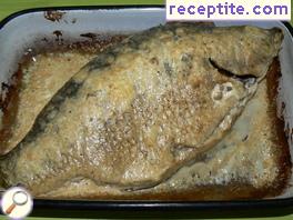 Carp baked in cream sauce