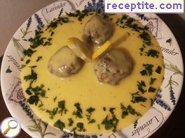 Meatballs with white sauce