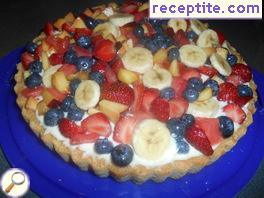 Tart with fresh fruit