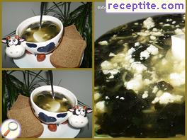 Nettle soup with cheese