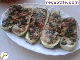 Stuffed zucchini with vegetables