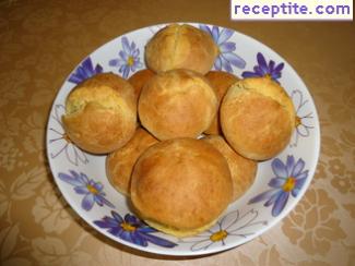 The buns Julia and Mimi The buns Julia and Mimi