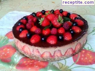 Quick chocolate cheesecake with strawberries