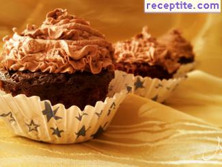 Muffins with chocolate spread