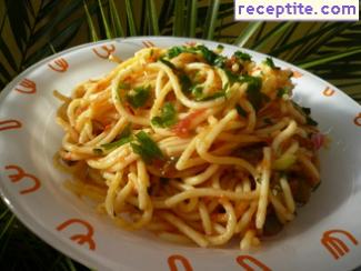 Spaghetti with ham and cheese