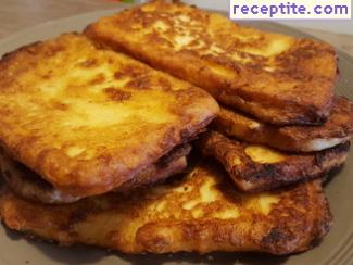 Fried slices of cheese