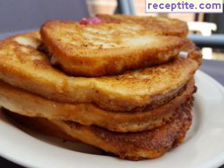 Fried egg slices without