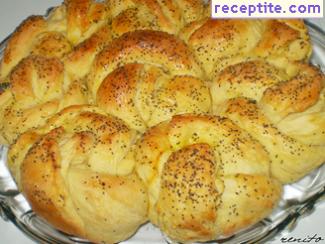 Pita with milk and yeast